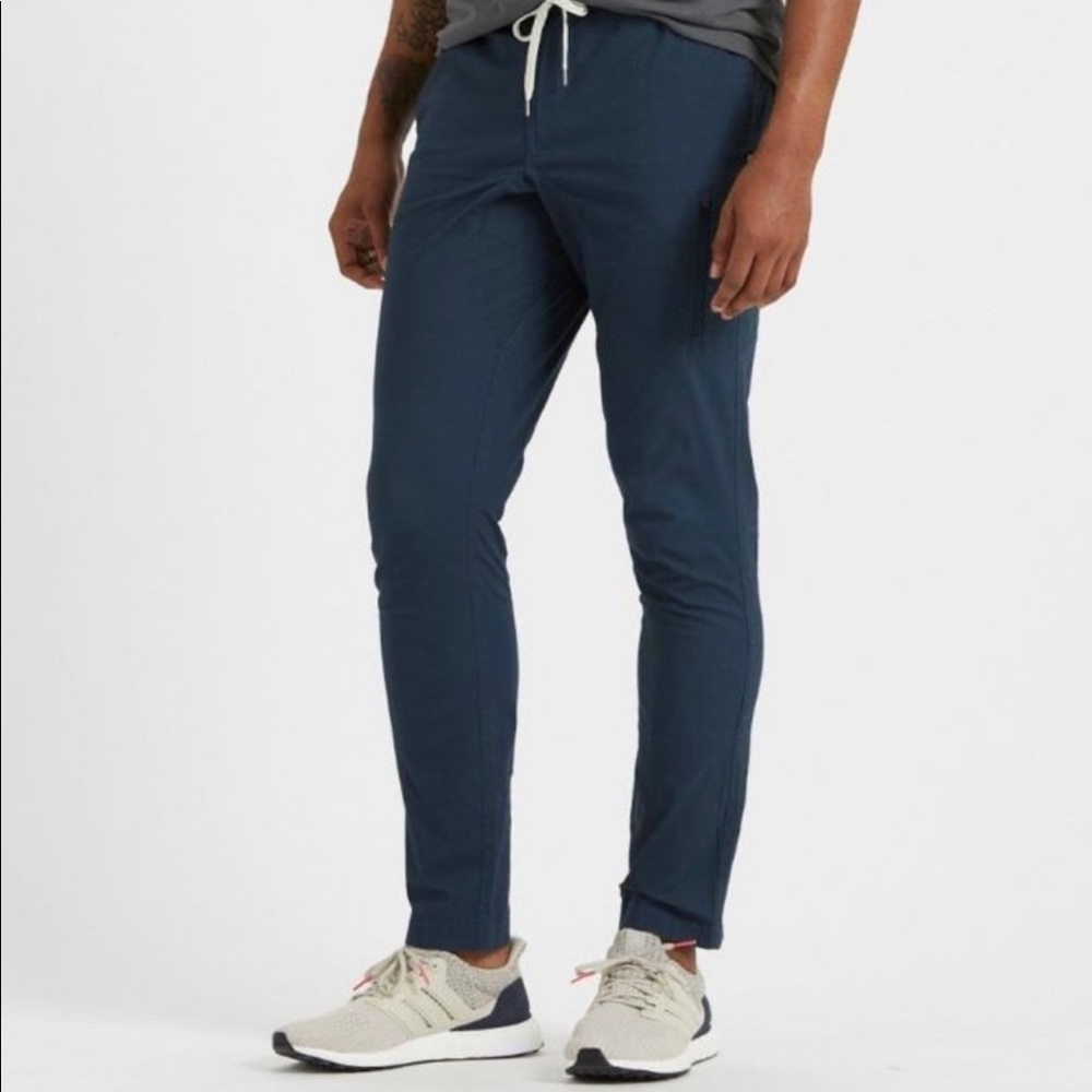 NWT Vuori Men's Ripstop Climber Pants Navy Indigo Blue Size: medium. V412
